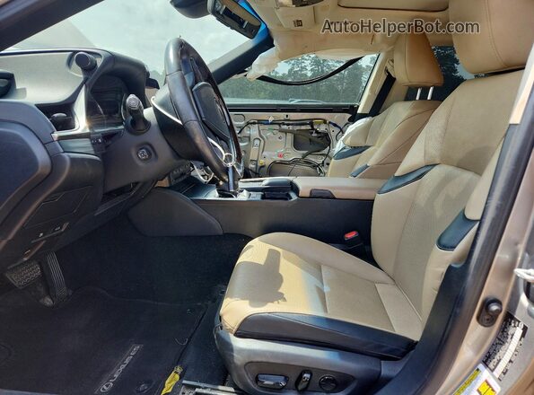 58AD11D11MU007212 2021 LEXUS ES Silver Front interior view
