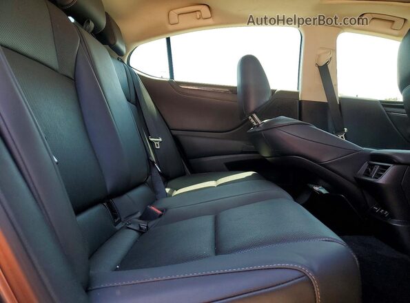 58AD11D12MU002844 2021 LEXUS ES Gray Widok tylnych siedzeń
