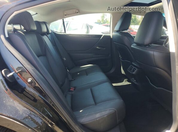 58AD11D12MU004285 2021 LEXUS ES Black Widok tylnych siedzeń