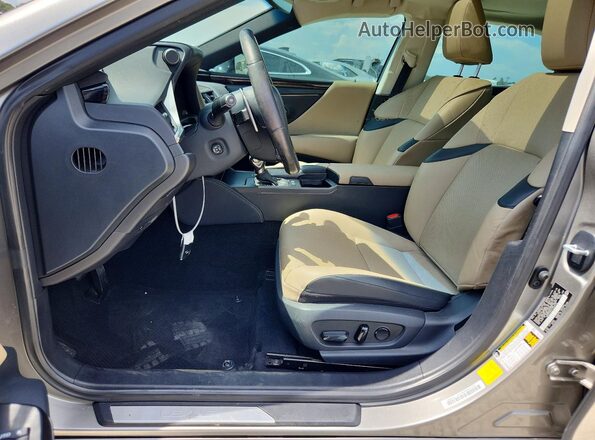 58AD21B17LU004510 2020 LEXUS ES Silver Front interior view