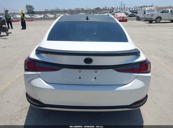 58ADA1C13MU005088 2021 LEXUS ES 300H White 