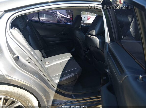 58ADA1C14NU014089 2022 LEXUS ES 300H Gray VIN sticker view