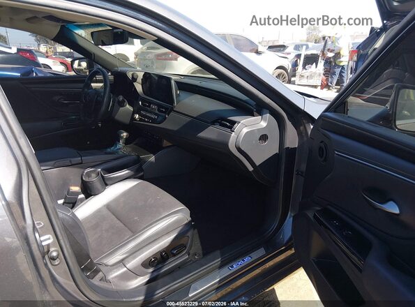 58ADA1C14NU014089 2022 LEXUS ES 300H Gray Front interior view
