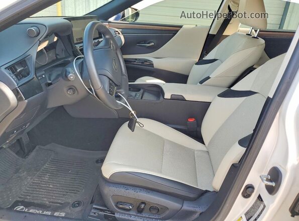 58ADA1C14SU058167 2025 LEXUS ES White Vista interior delantera