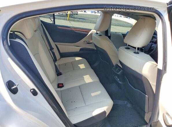 58ADA1C14SU058167 2025 LEXUS ES White Vista de los asientos traseros