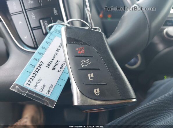 58ADA1C15MU012124 2021 LEXUS ES 300H Белый Вид панели приборов