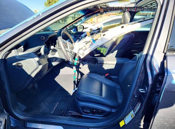 58ADA1C16PU031737 2023 LEXUS ES Gray Vista interior delantera
