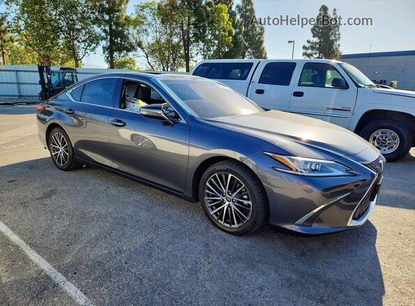 58ADA1C16PU031737 2023 LEXUS ES Gray Delantero derecho