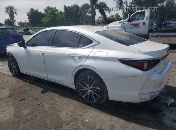 58ADA1C18SU067020 2025 LEXUS ES White 