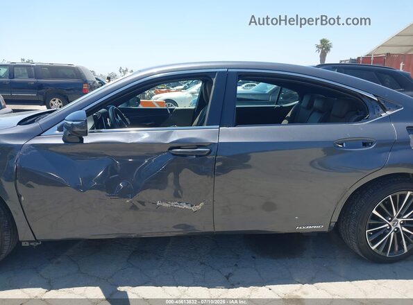 58ADA1C19NU013469 2022 LEXUS ES 300H Black 