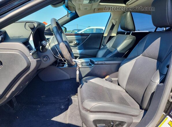 58ADZ1B10LU078685 2020 LEXUS ES Серый Вид салона спереди