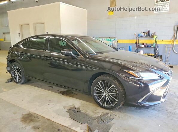 58ADZ1B12NU120809 2022 LEXUS ES Черный Передняя правая четверть