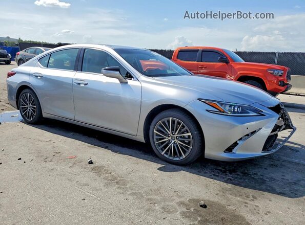 58ADZ1B13NU118471 2022 LEXUS ES Серебряный Передняя правая четверть