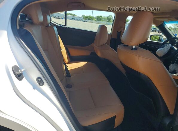 58ADZ1B13PU144443 2023 LEXUS ES White Vista de los asientos traseros