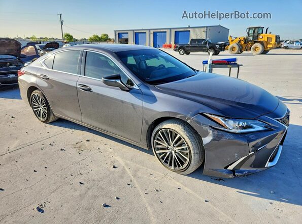 58ADZ1B13RU161889 2024 LEXUS ES Серый Передняя правая четверть