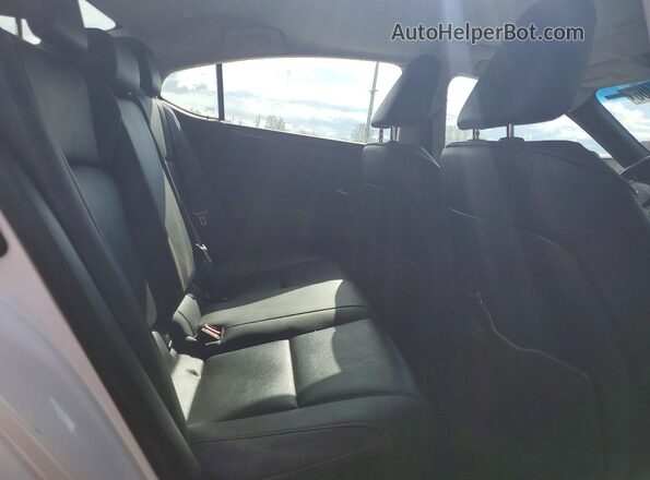 58ADZ1B18MU093596 2021 LEXUS ES White Rear seats view