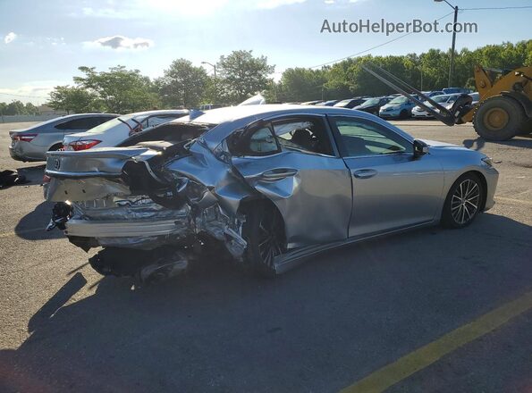 58ADZ1B18PU147709 2023 LEXUS ES Silver Trasero derecho