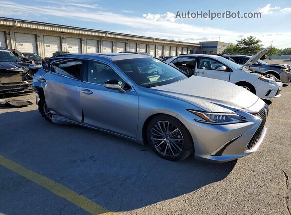 58ADZ1B18PU147709 2023 LEXUS ES Silver Delantero derecho