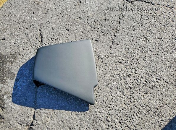 58ADZ1B18PU147709 2023 LEXUS ES Silver Vista del compartimento del motor