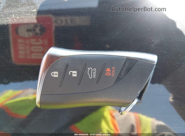 58AEA1C16SU069563 2025 LEXUS ES Белый Вид панели приборов