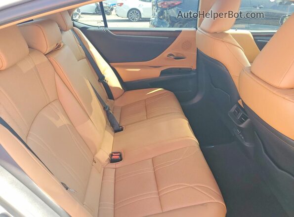 58AEA1C18SU056927 2025 LEXUS ES Silver Rear seats view