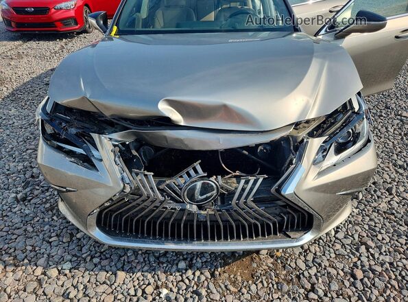 58AEZ1B13LU065613 2020 LEXUS ES Gray Widok wnętrza z tyłu