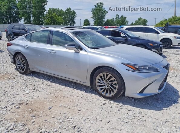 58AFA1C10SU073046 2025 LEXUS ES Silver Առջևի աջ