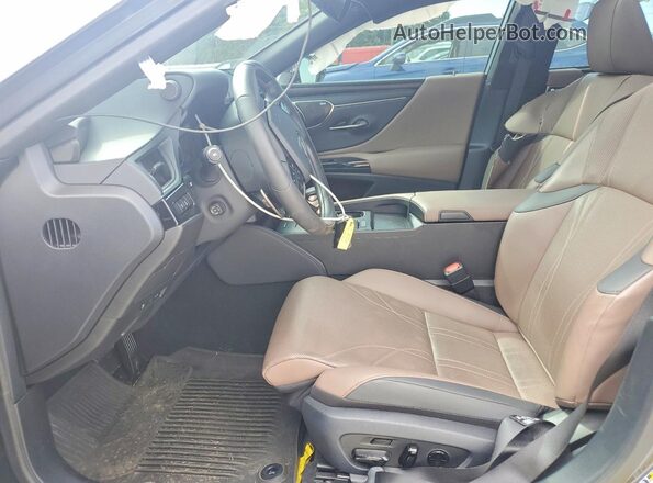 58AFZ1B14SU185388 2025 LEXUS ES Gray Front interior view