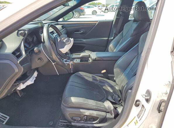 58AGZ1B19LU073563 2020 LEXUS ES Белый Вид салона спереди