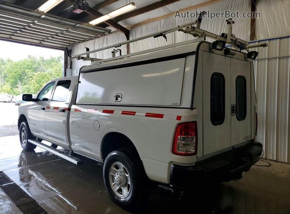 3C6UR5HJ3KG604147 2019 RAM 2500 White Rear right