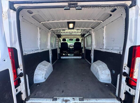 3C6MRVWG7NE120943 2022 RAM PROMASTER White Սարքավորումների վահանակի տեսք