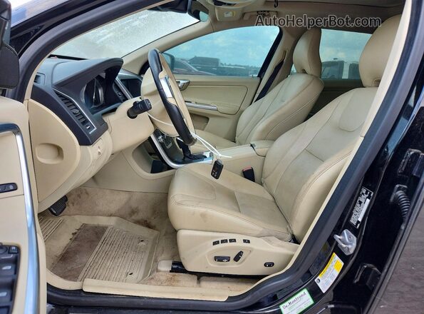 YV440MDK8G2787456 2016 VOLVO XC60 Black Widok deski rozdzielczej