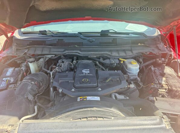 3C63RRGL1JG281172 2018 RAM 3500 Red Widok deski rozdzielczej