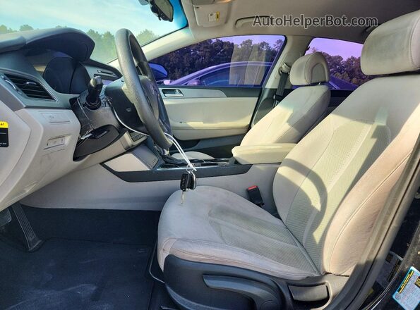 5NPE24AF1GH267896 2016 HYUNDAI SONATA Black Dashboard view