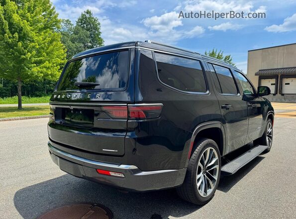 1C4SJVDTXNS108757 2022 JEEP WAGONEER Black Widok z przodu