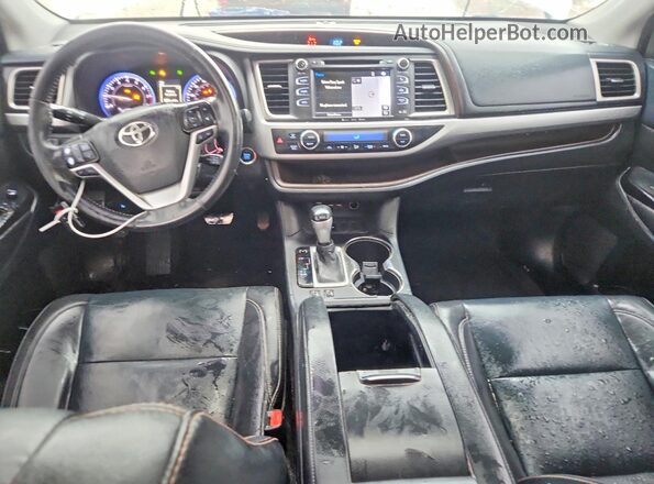 5TDKZRFH5KS572455 2019 TOYOTA HIGHLANDER Белый Вид щитка приборов