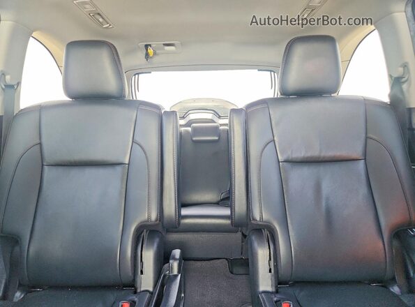 5TDKZRFH0KS342774 2019 TOYOTA HIGHLANDER White უკანა სალონის ხედი