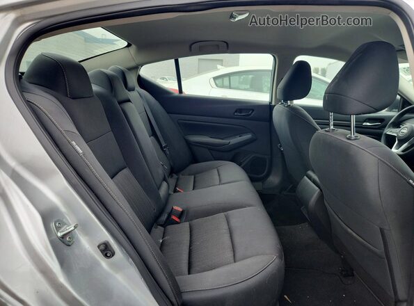 1N4BL4DV1SN378322 2025 NISSAN ALTIMA Silver Vista interior trasera