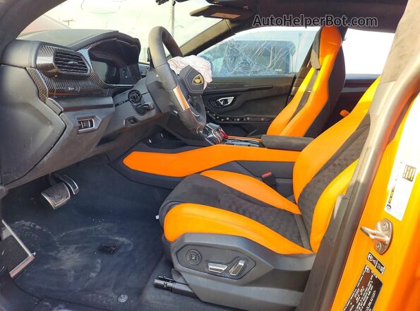 ZPBUA1ZL2NLA21237 2022 LAMBORGHINI URUS Оранжевый Вид панели приборов