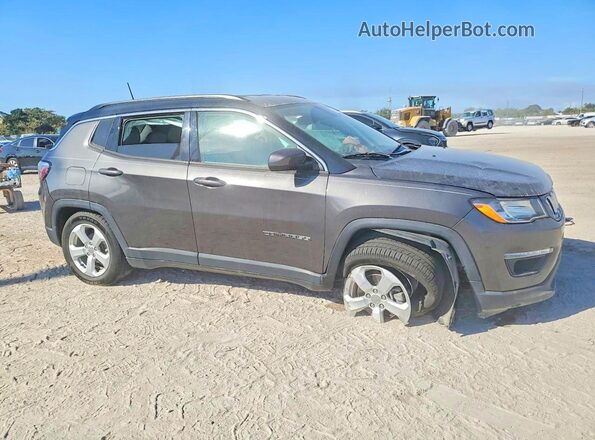 3C4NJCBB5JT256996 2018 JEEP COMPASS Charcoal Widok z przodu