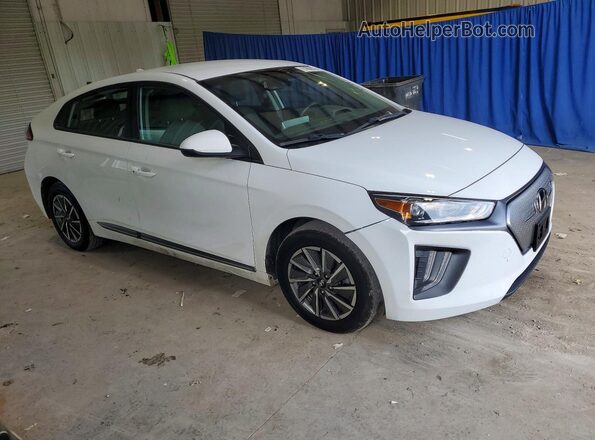 KMHC75LJ0MU077956 2021 HYUNDAI IONIQ Белый Вид спереди