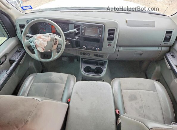 5BZAF0AA4GN850981 2016 NISSAN NV White Dashboard view