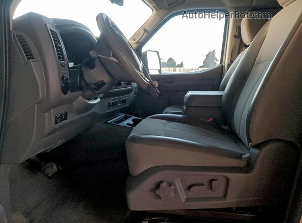 5BZBF0AA3MN850941 2021 NISSAN NV White Սալոնի դիմացի տեսք