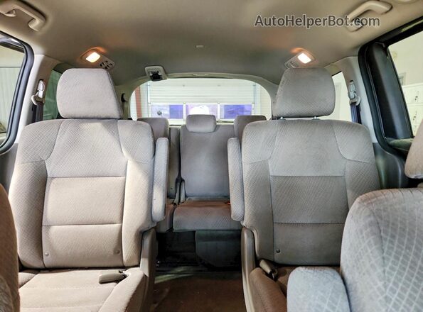 5FNRL5H26GB091238 2016 HONDA ODYSSEY Silver Rear seats view