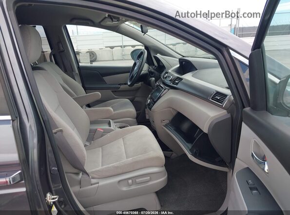 5FNRL5H30HB014780 2017 HONDA ODYSSEY Gray Front interior view