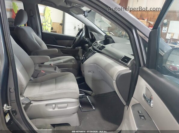 5FNRL5H32GB102728 2016 HONDA ODYSSEY Gray Front interior view