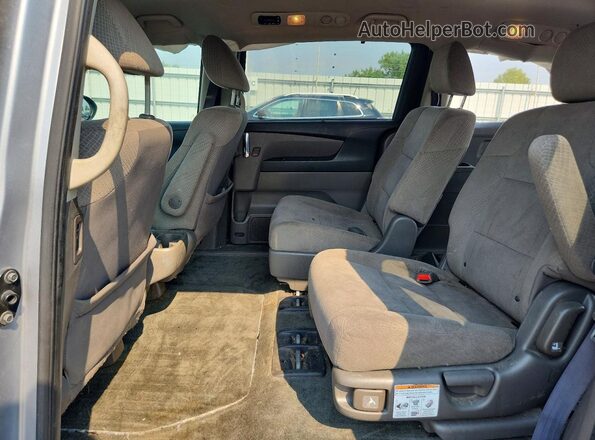 5FNRL5H33GB057489 2016 HONDA ODYSSEY Silver Rear interior view