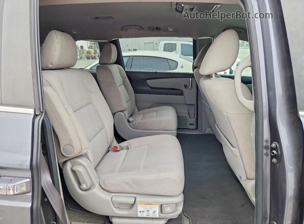 5FNRL5H34HB023210 2017 HONDA ODYSSEY Gray Rear interior view