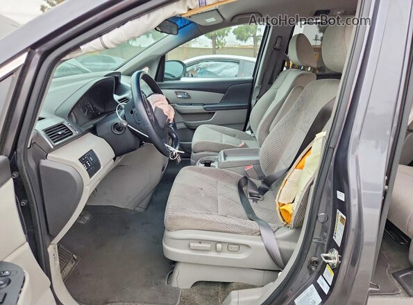 5FNRL5H34HB023210 2017 HONDA ODYSSEY Gray Front interior view