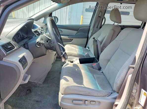 5FNRL5H45HB004366 2017 HONDA ODYSSEY Серый Вид салона спереди